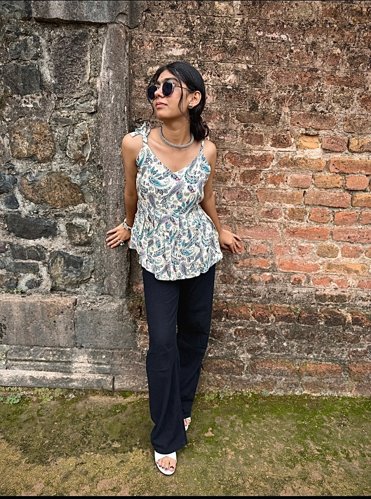 π Adjustable shoulder tie Short Kurti