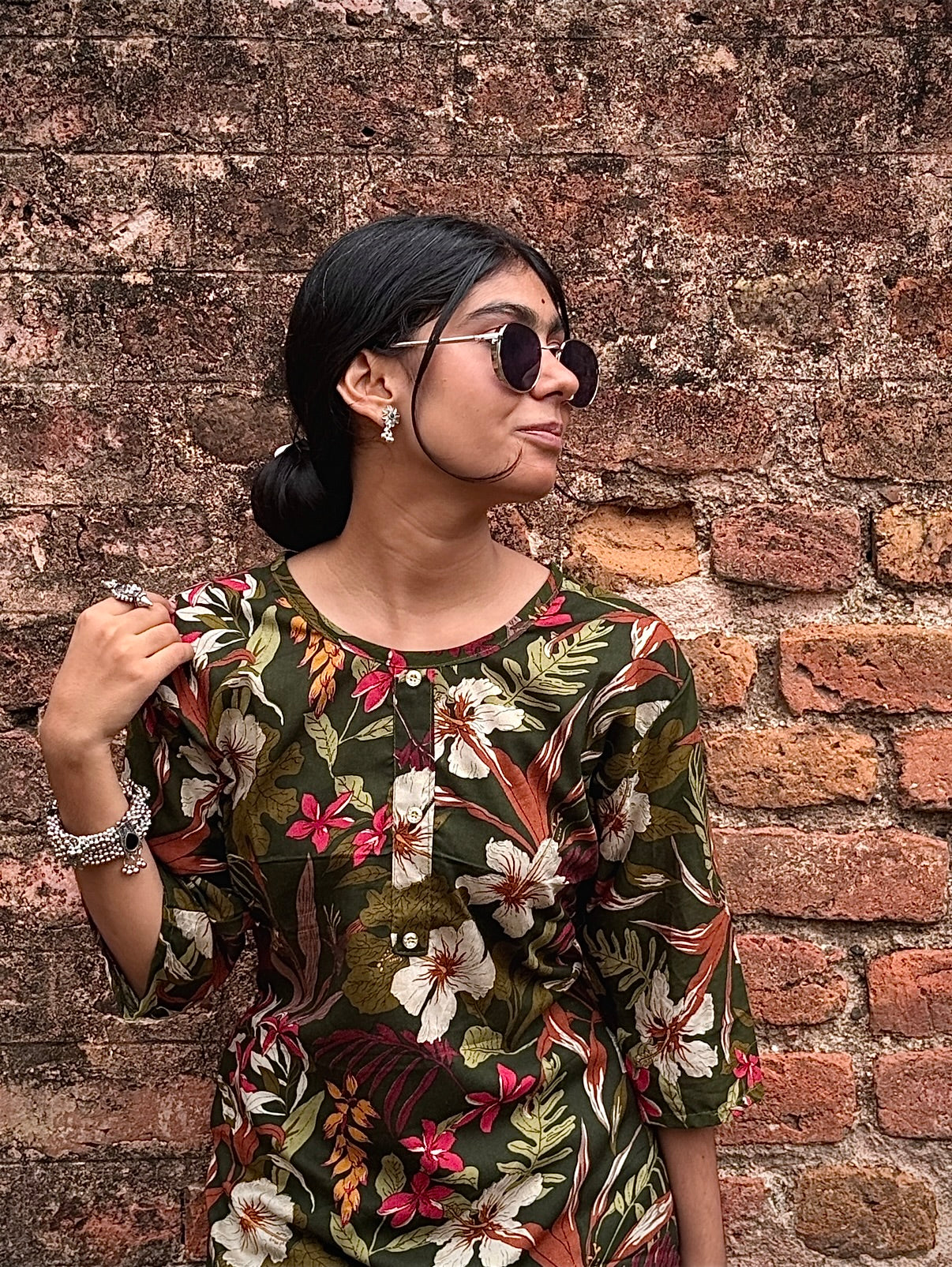Straight-cut Short Kurti for a relaxed silhouette