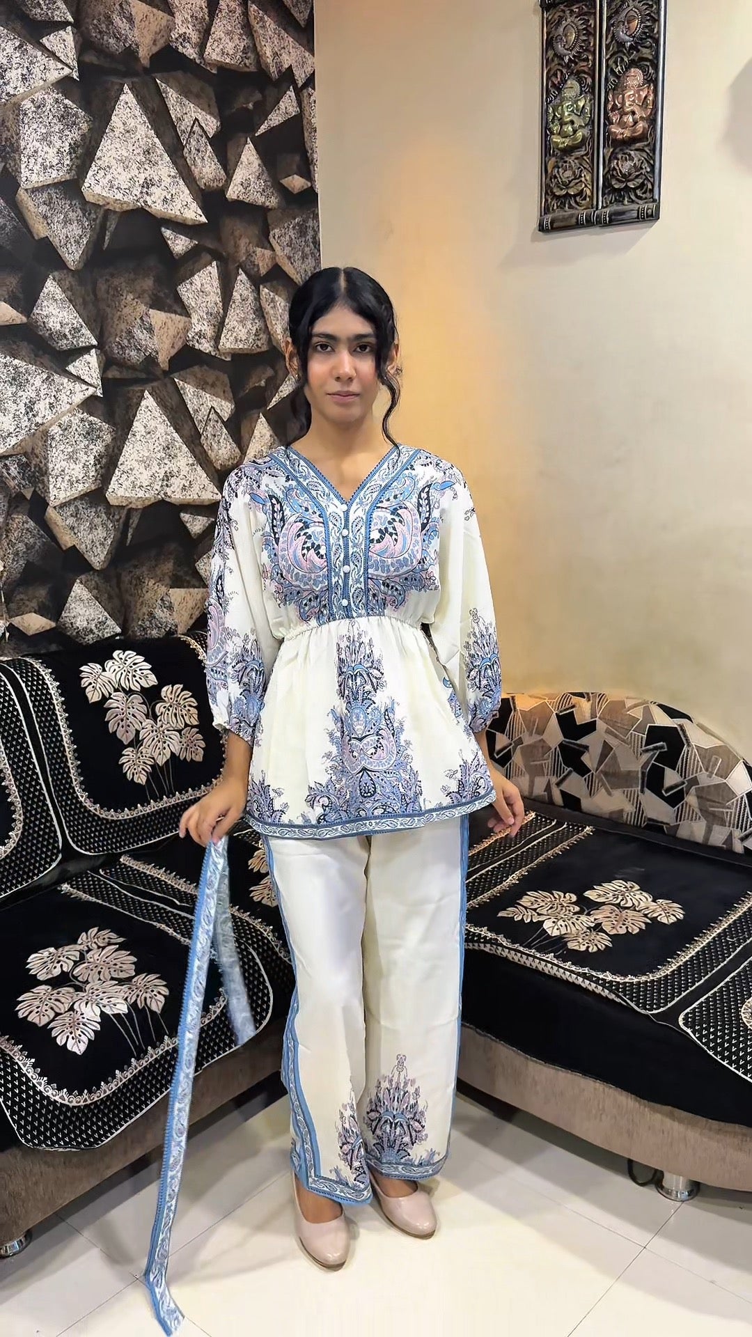 ✨ Royal Bloom Printed Kimono Set – Elegance in Motion