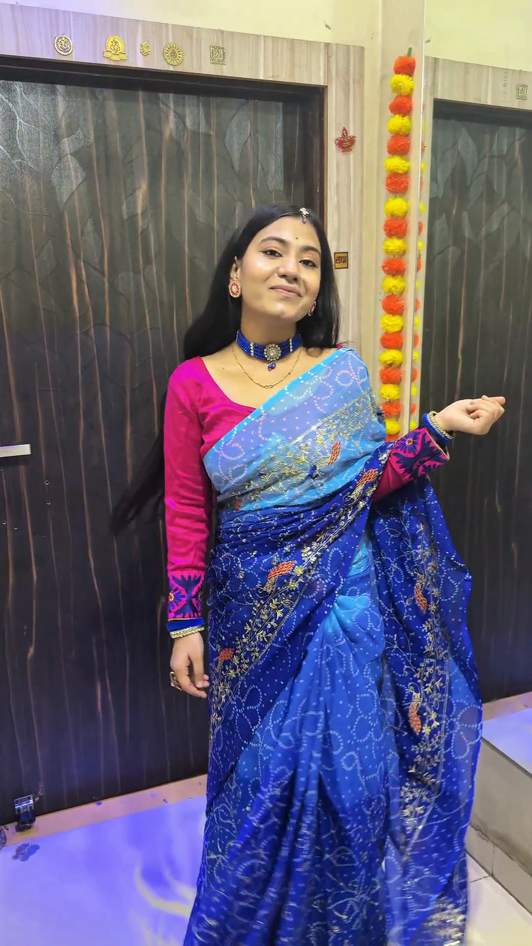 Royal Bandhani Georgette Saree with Golden Embroidery & Contrast Detailing