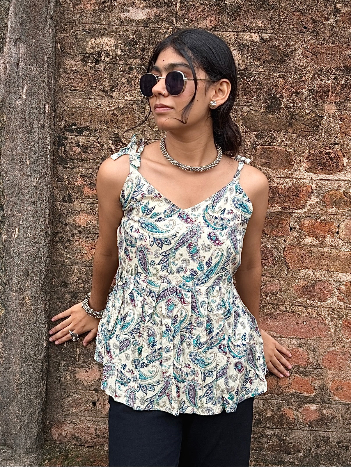 🎀 Adjustable shoulder tie Short Kurti