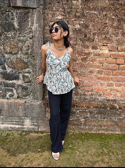 🎀 Adjustable shoulder tie Short Kurti