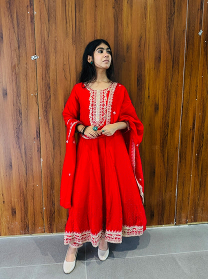 ❤️ Gulzaar Red Embroidered Anarkali Suit