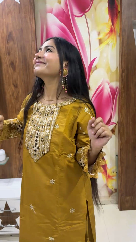 Elegant  Embroidered Kurta Set with Lace Detailing – Stylish Ethnic Wear for Girls