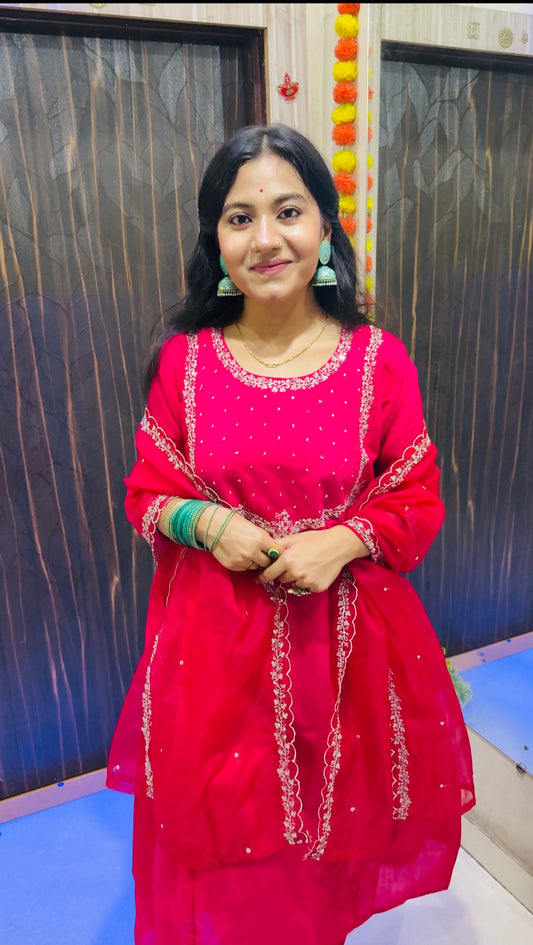 Royal Embroidered Pant Suit with Dupatta ✨